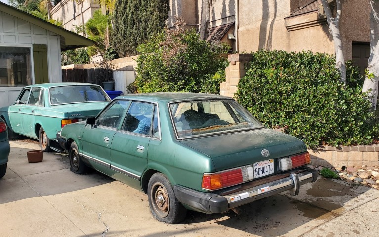 remove old non running cars in San Diego